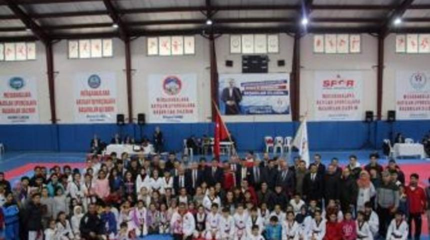 Kaymakam Duru, Tekvando Turnuvasına Katıldı