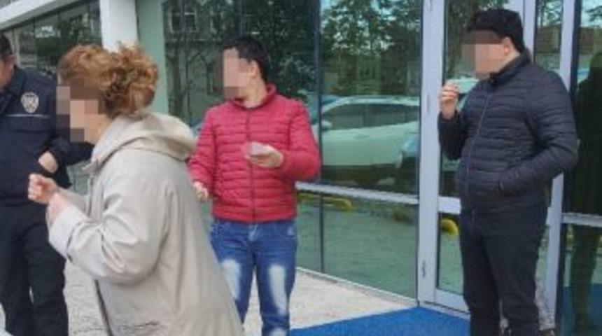 Sahte Paraya 4 G&ouml;zaltı