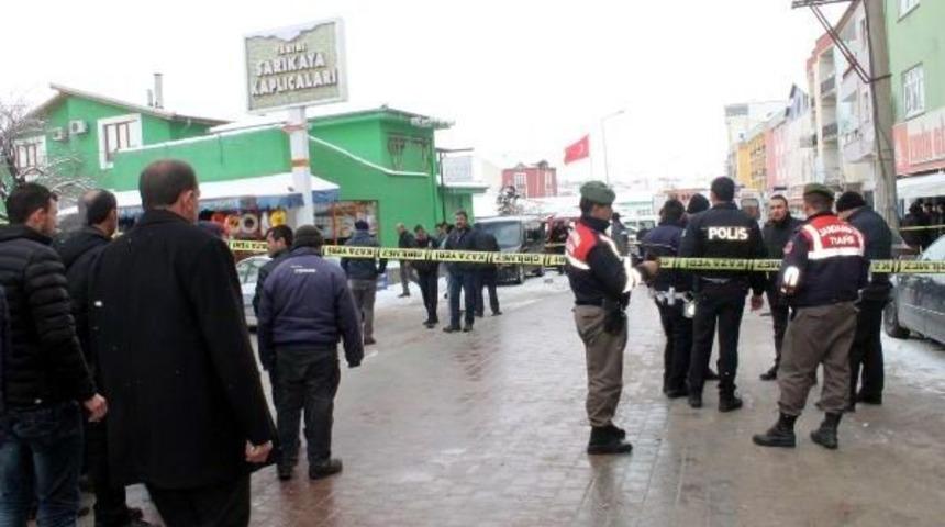 Boşanma Davası A&ccedil;an Eşini &Ouml;ld&uuml;r&uuml;p Intihar Etti