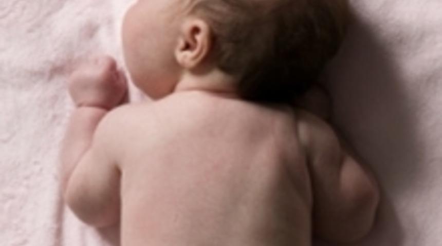 Hepatit B Bebeğe Ge&ccedil;er Mi?