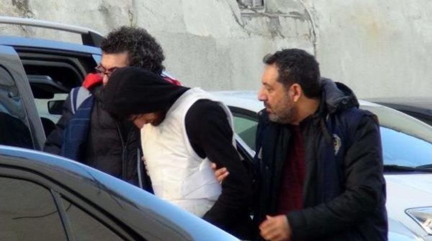 &Ccedil;anakkale'de Market Soygunun Zanlıları Adliyede