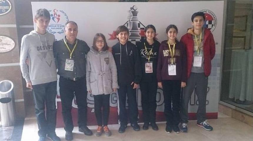 &Ccedil;eşme, Satran&ccedil;ta T&uuml;rkiye &Uuml;&ccedil;&uuml;nc&uuml;s&uuml; Ve Altıncısı &Ccedil;ıkardı