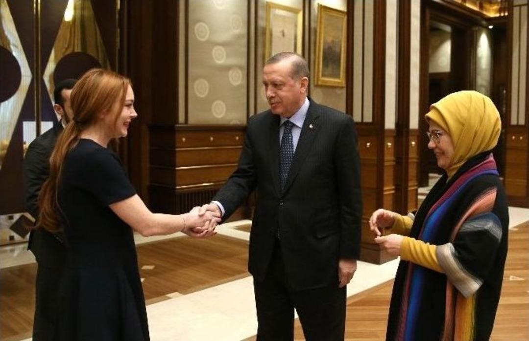 Cumhurbaşkanı Erdoğan, Abd&rsquo;li &Uuml;nl&uuml; Oyuncu Lindsay Lohan&rsquo;ı Kabul Etti