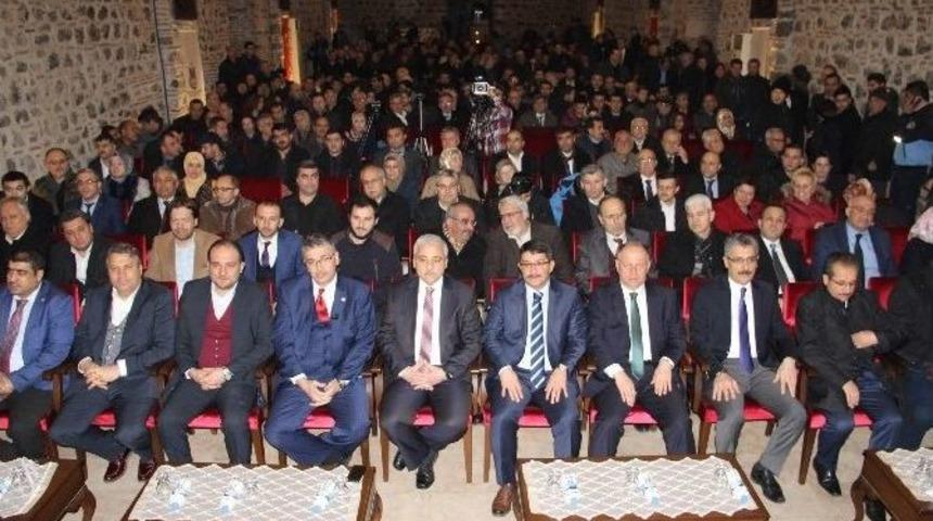Ak Parti’li Güvenç Manisa’da Yeni Anayasayı Anlattı