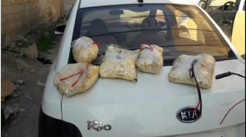 T&uuml;rk Askerlerine Saldıracaklardı, Bombalı Ara&ccedil;ta Yakalandılar