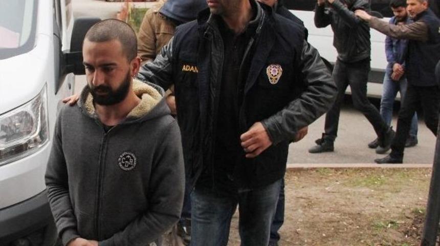 Devlet B&uuml;y&uuml;klerine Hakaret Ettikleri İleri S&uuml;r&uuml;len 6 Kişi Adliyeye Sevk Edildi