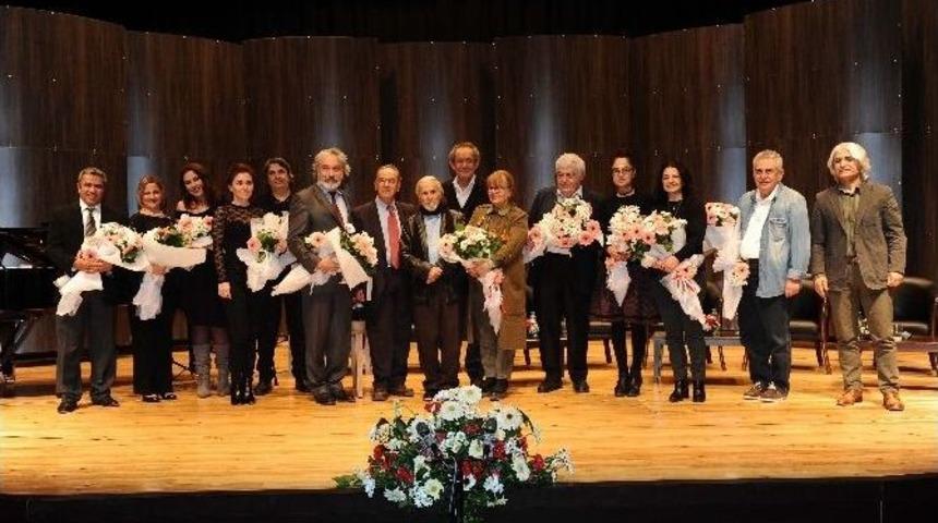 &Ouml;zdemir Nutku İ&ccedil;in Sanat Gecesi