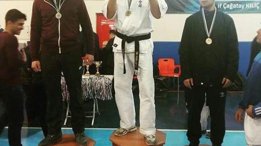 Pursaklar Belediyesi Budokaido&rsquo;da 6 Madalya Kazandı