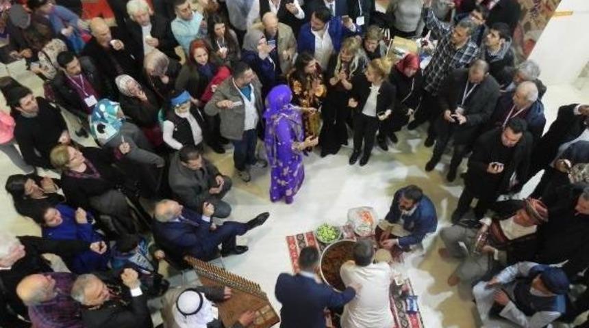 Emıtt&rsquo;Teki 'sıra Gecesi M&uuml;zikli' Tanıtıma Uyarı