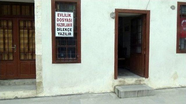 Teknolojiye Yenik Düşen Meslek ’arzuhalcilik’