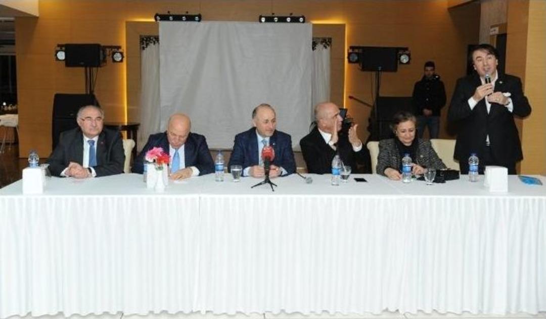 Vali Azizoğlu&rsquo;ndan İş Adamlarına &Ccedil;ağrı; &ldquo;fırsatları İyi Değerlendirmeliyiz&rdquo;