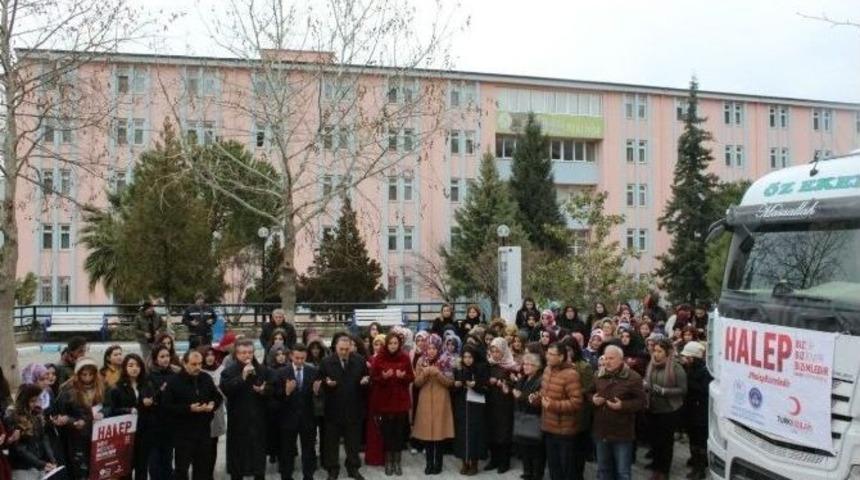 Pamukkale &Uuml;niversitesi &Ouml;ğrencilerinden Halep&rsquo;e 3 Yardım Tır&rsquo;ı