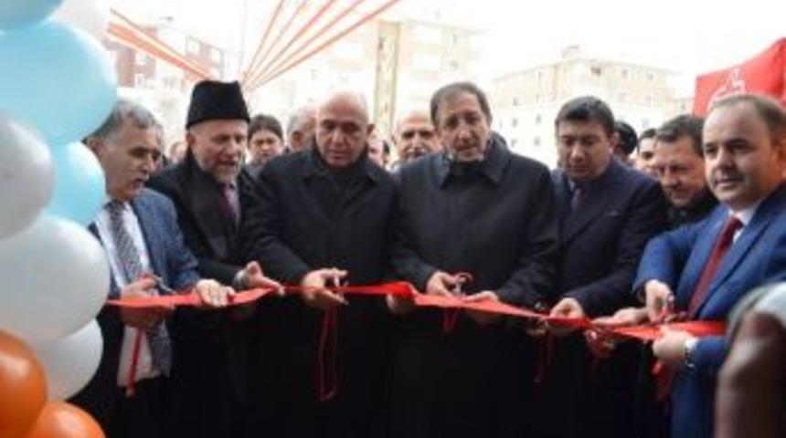 Ilıcalı, Market A&ccedil;ılışına Katıldı