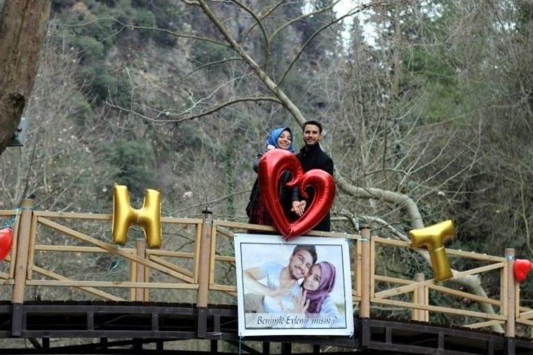 Kurşunlu Vadisi&rsquo;nde S&uuml;rpriz Evlilik Teklifi