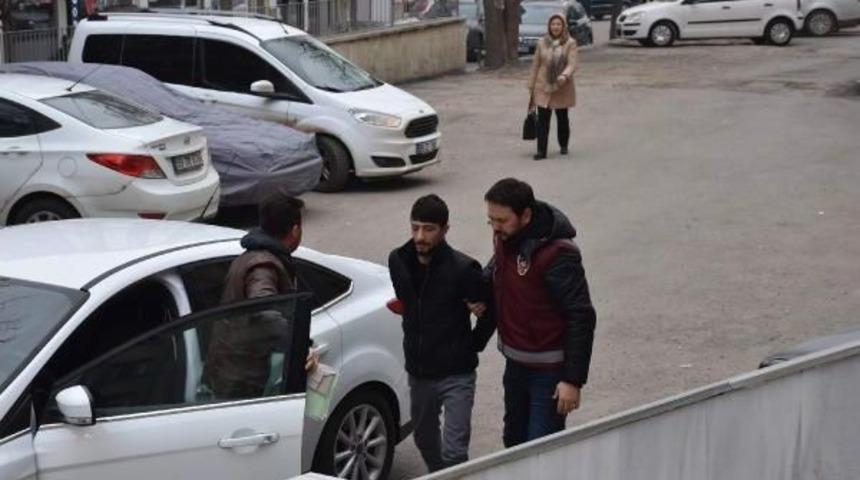 Ter&ouml;r Propagandası Yapan 3 Kişi G&ouml;zaltına Alındı