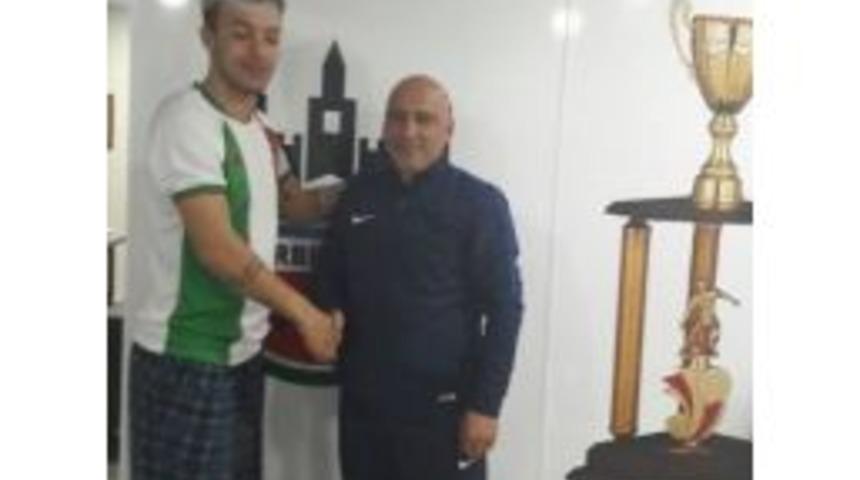 Diyarbekirspor Bir Forvet Transfer Etti