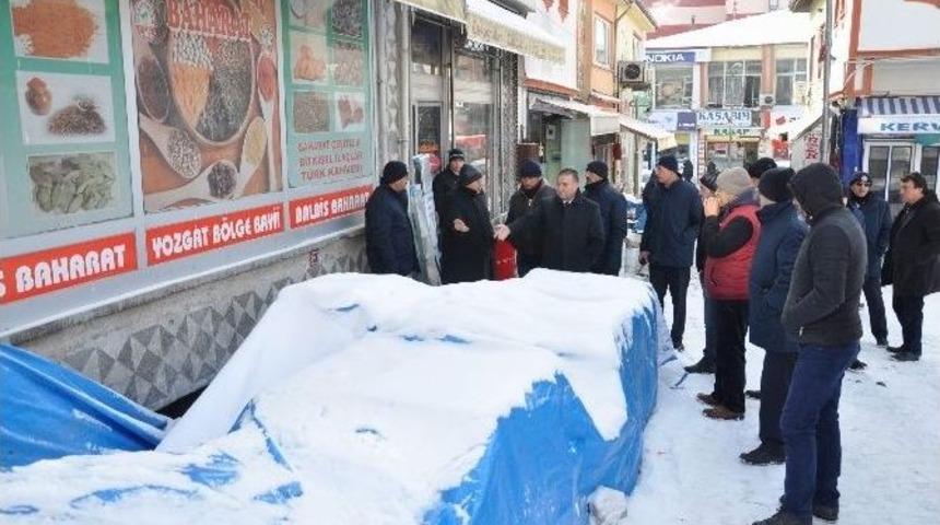 Zabıtadan &rsquo;kaldırım İşgali&rsquo; Denetimi