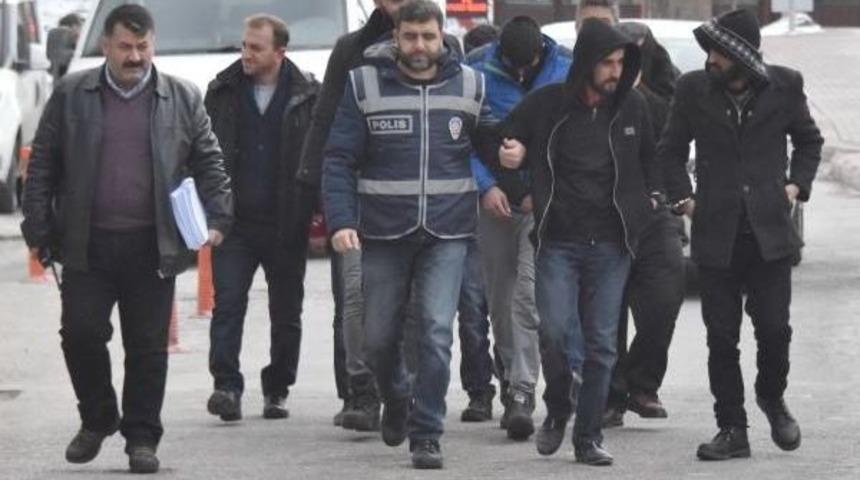 İşyerlerinden Elektronik Eşya, Dernekten Yağ Ve Bal &Ccedil;almışlar