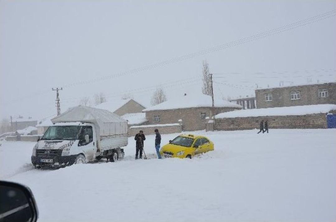 Muş Bulanık&rsquo;ta Karla M&uuml;cadele &Ccedil;alışmaları