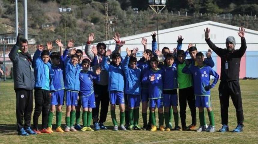 Suriyeli Çocuklar İzmir Cup'ta