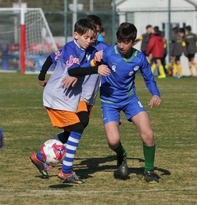 Suriyeli Çocuklar İzmir Cup'ta