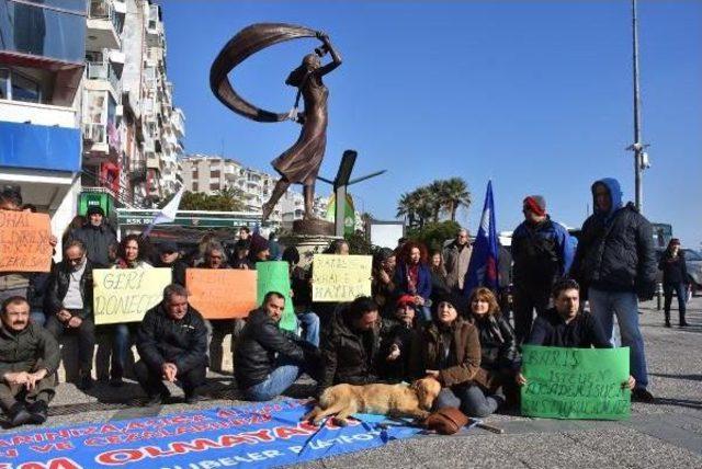 Memurlardan Meslektaşları Için Protesto