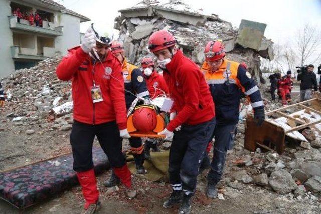 Sağlık Bakanı Akdağ: Bize Istikrarlı Bir Yönetim Gerekiyor (3)