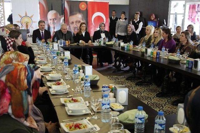 Ak Parti Genel Başkan Yardımcısı Çalık,