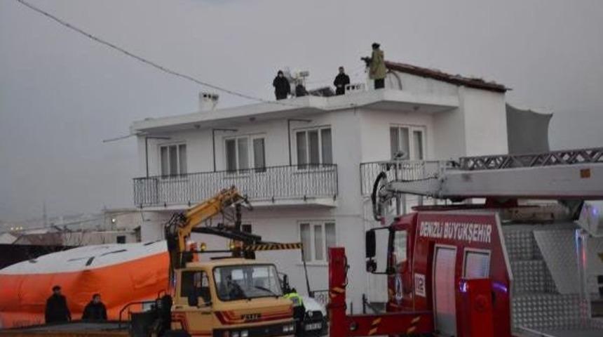 Kız Çocuğu Çatıda Intihara Kalkıştı