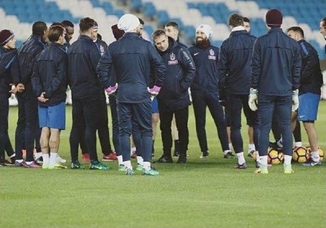 Trabzonspor Yeni Stadında Ilk Antrenmanını Yaptı