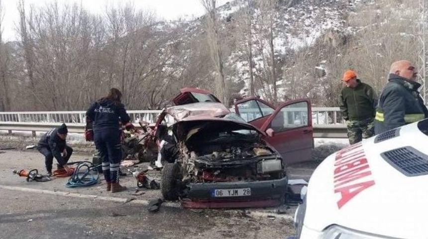 &Ccedil;ankırı&rsquo;da Feci Kaza: 3 &Ouml;l&uuml;, 3 Yaralı