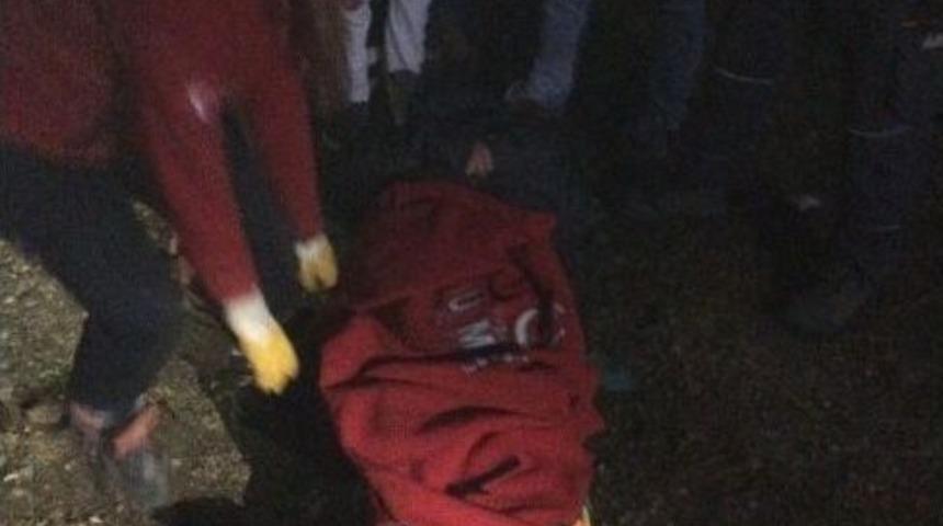 Kayalıklardan D&uuml;şt&uuml; Umke Kurtardı