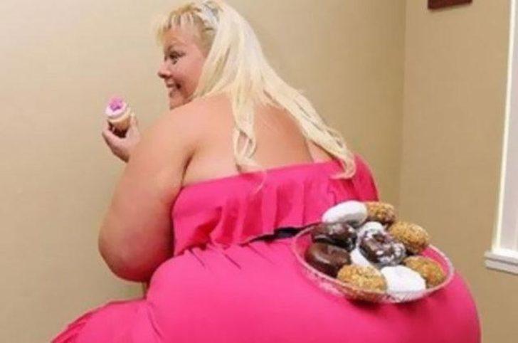 Самых толстых мам. Самая толстая мама книга рекордов Гиннеса. Фото Микель Руффинелли в бикини.
