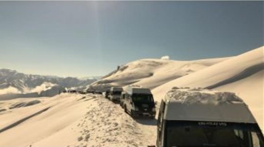 Hakkari’de 59 Köy Ve 198 Mezra Yolu Kapandı