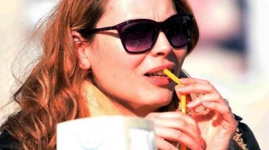 Bodrum'da G&uuml;neşi G&ouml;ren Sahile Koştu