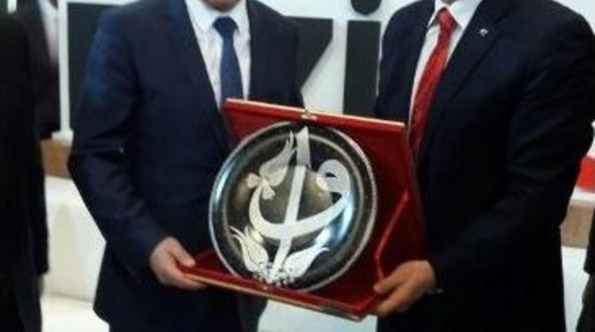 Hakkari Valiliğine &Ouml;d&uuml;l