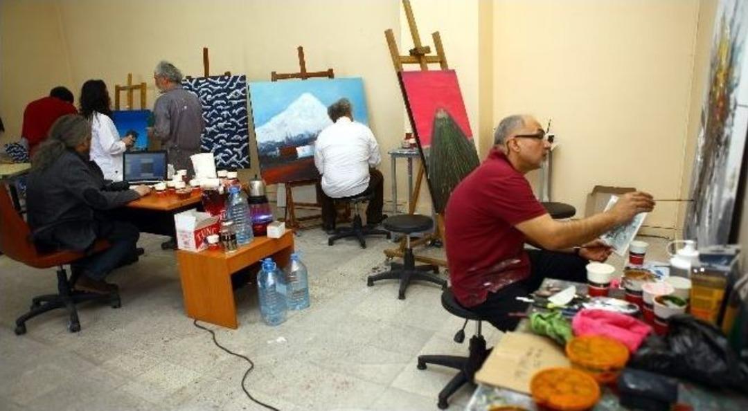 10 &Uuml;niversiteden 16 Ressam Serhat İllerini Tuvale &Ccedil;izdi