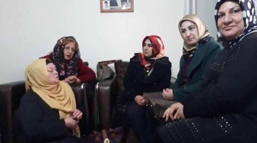 Ak Partili Kadınlardan Ev Ziyaretleri