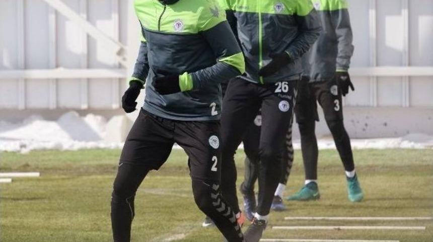 Konyaspor, Beşiktaş Ma&ccedil;ı Hazırlıklarını Tamamladı