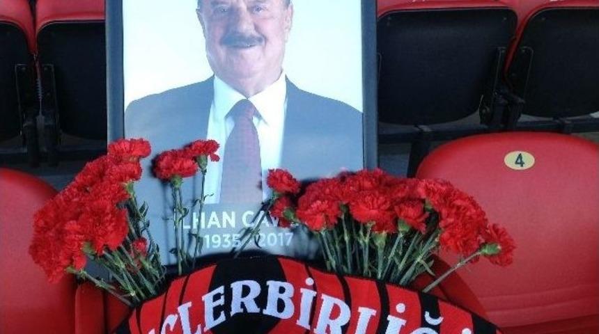 İlhan Cavcav, Ankara Derbisinde Unutulmadı