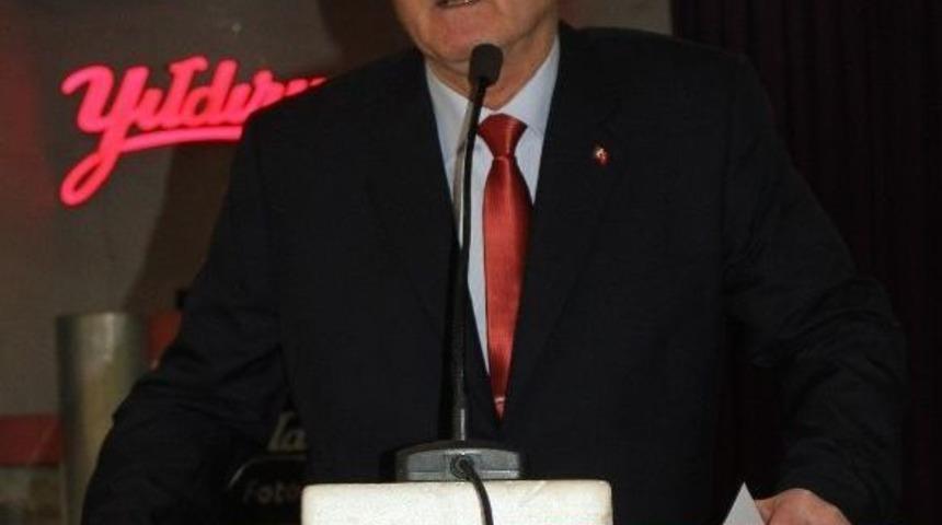 Alaşehir&rsquo;de 40 Yıllık Başkan Yeniden Se&ccedil;ildi