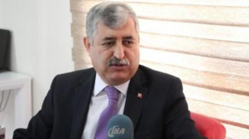 Doğu Anadolu B&ouml;lgesinin En B&uuml;y&uuml;k Parkında &Ccedil;alışmalar Devam Ediyor