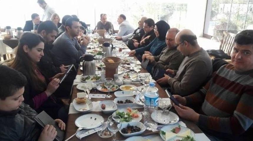 Zmo Başkanı &Ouml;zdemir, Ziraat M&uuml;hendisleriyle Bir Araya Geldi