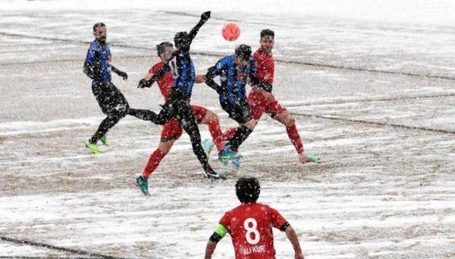 Van Büyükşehir Belediyespor-Karacabey Birlikspor: 2-0