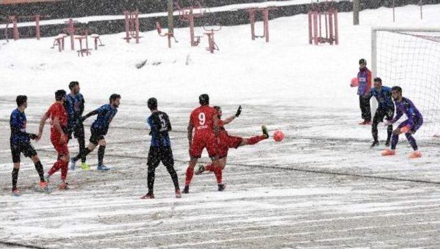 Van Büyükşehir Belediyespor-Karacabey Birlikspor: 2-0