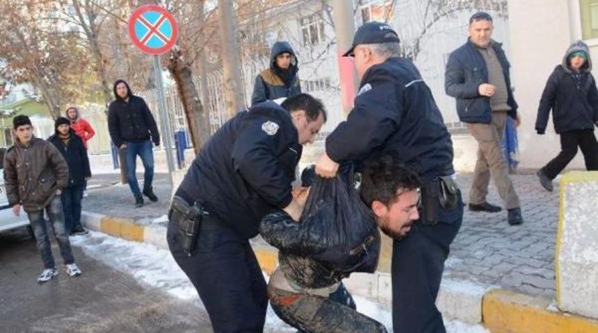 'dur' Ihtarına Uymayan 2 Afgan, Polisi Alarma Ge&ccedil;irdi