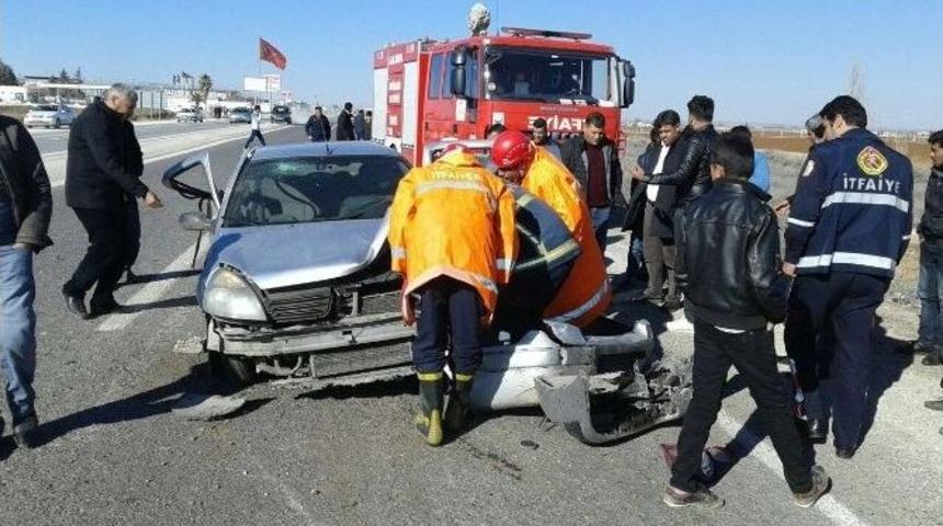 Şanlıurfa&rsquo;da Trafik Kazası: 3 Yaralı