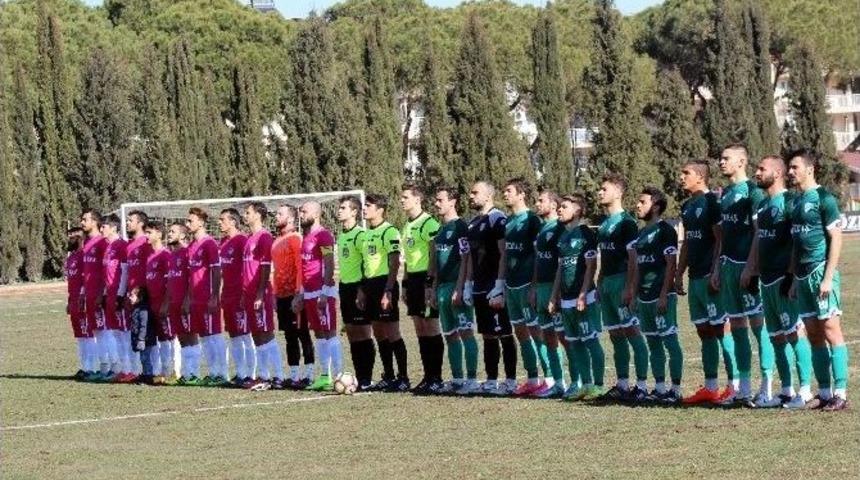 Salihli Koca&ccedil;eşmespor, Yeşilova&rsquo;yı Rahat Ge&ccedil;ti