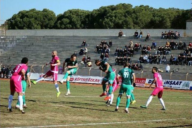 Salihli Kocaçeşmespor, Yeşilova’yı Rahat Geçti