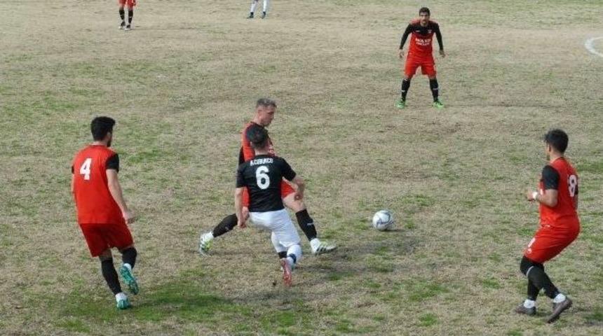 Ortaca Belediyespor&rsquo;da D&uuml;ş&uuml;ş S&uuml;r&uuml;yor